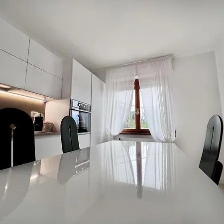 Casa Claude * 메나지오
